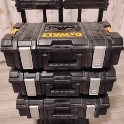 DeWalt Thought Storage Cart With 3 Tool Boxes 