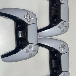PS5 Controllers 
