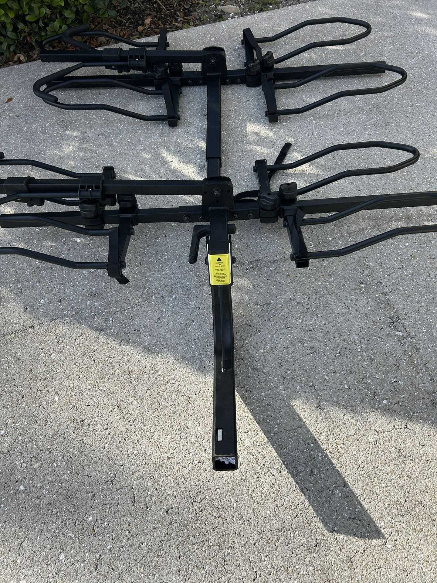 2 Or 4 hitch mounted bike rack