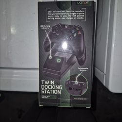 Xbox One Controller Charger