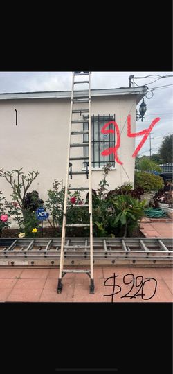 Excellent condition, 24 feet and more sizes available fiberglass extension ladders