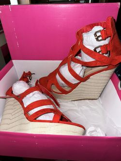 Women’s Shoes - New - Size 9.5/10