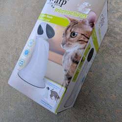 Laser robot cat toy