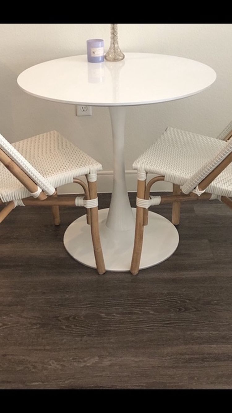Breakfast Dining Table