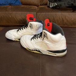 Jordan 5 White Cement