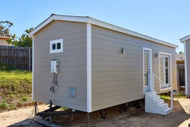Stunning Brand New Tiny House/Movable ADU