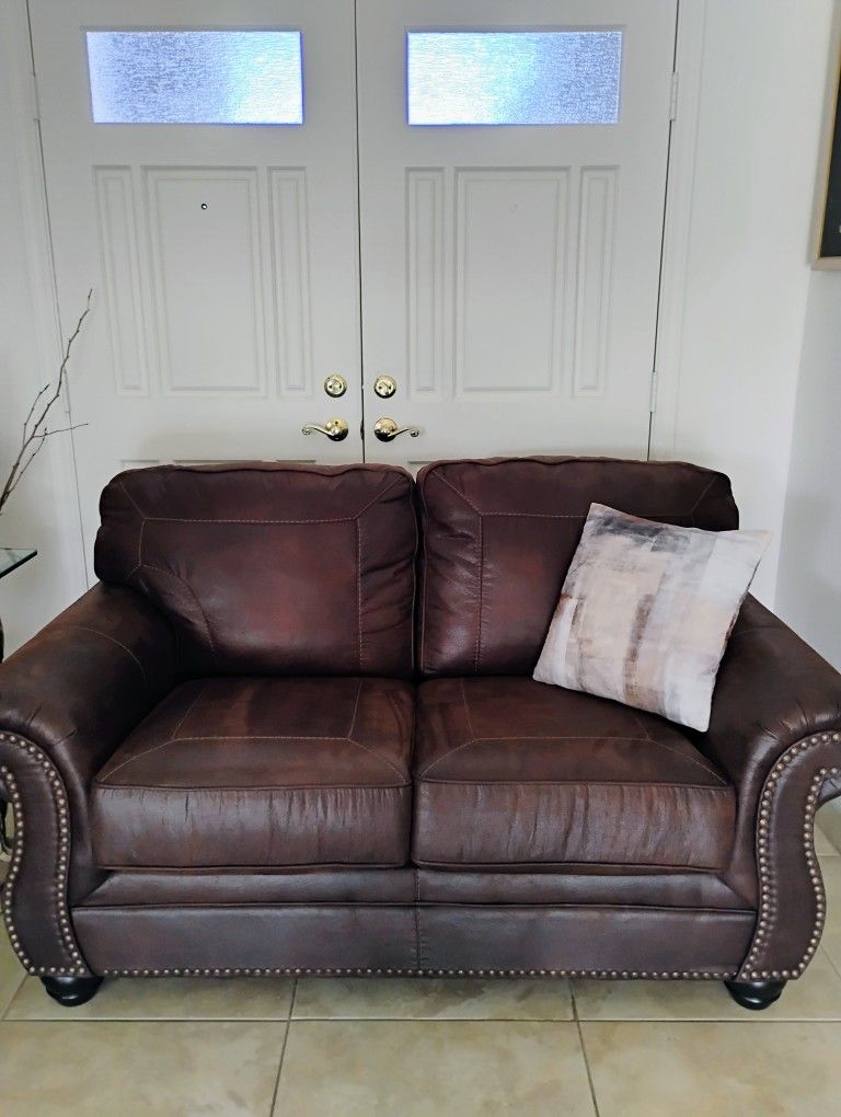 Loveseat- Like New