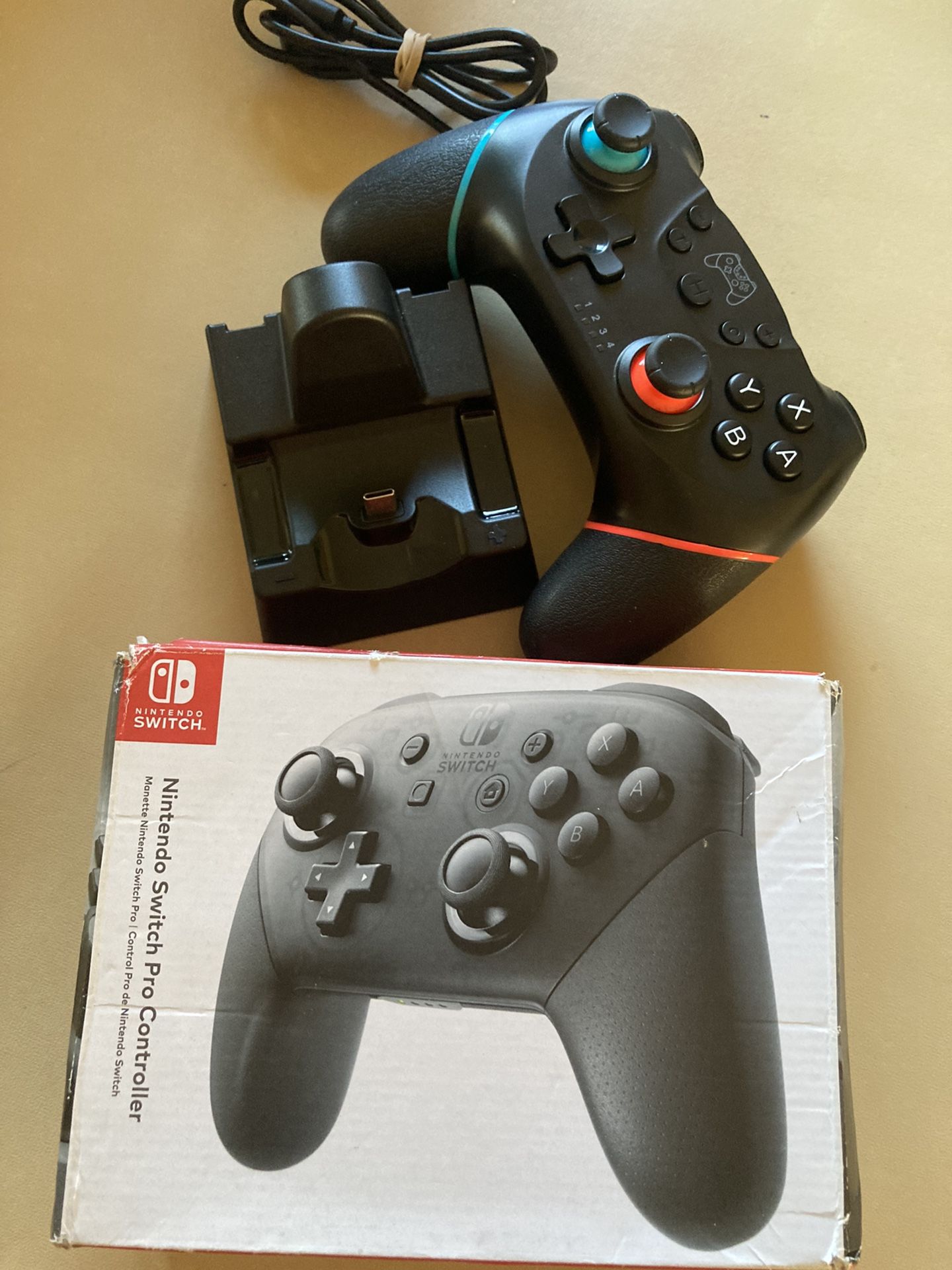 2 Nintendo switch pro Wireless controller and charging dock