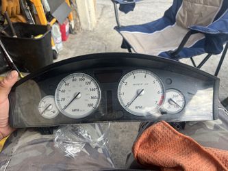 2008 Chrysler Srt8 Cluster