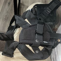 Cross harness horizontal shoulder holster