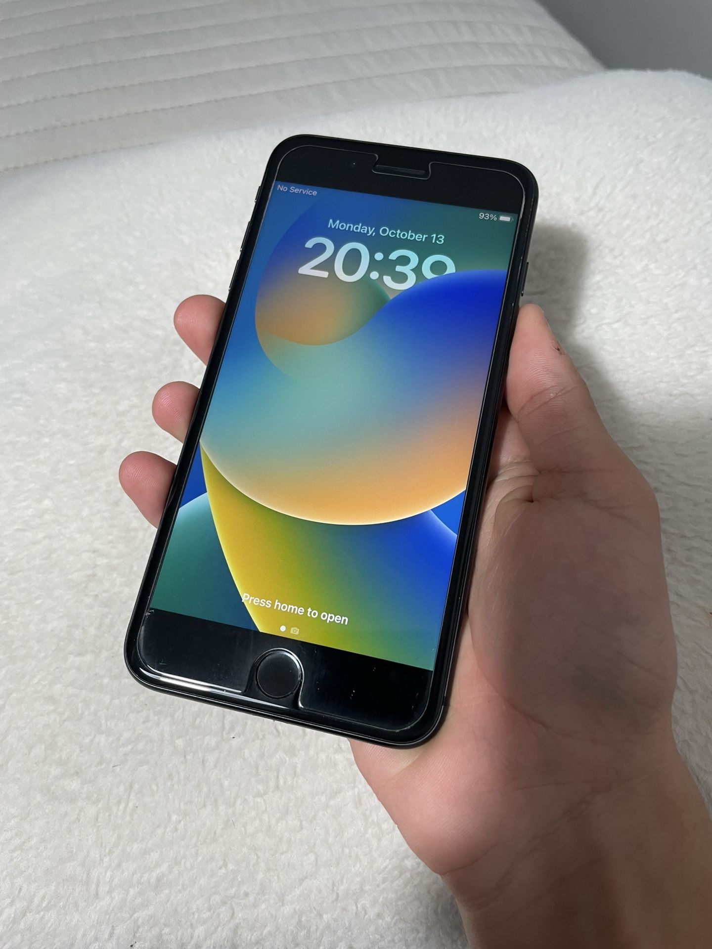 iPhone 8 Plus 64GB (Unlocked) 91% Battery Health – Great Condition