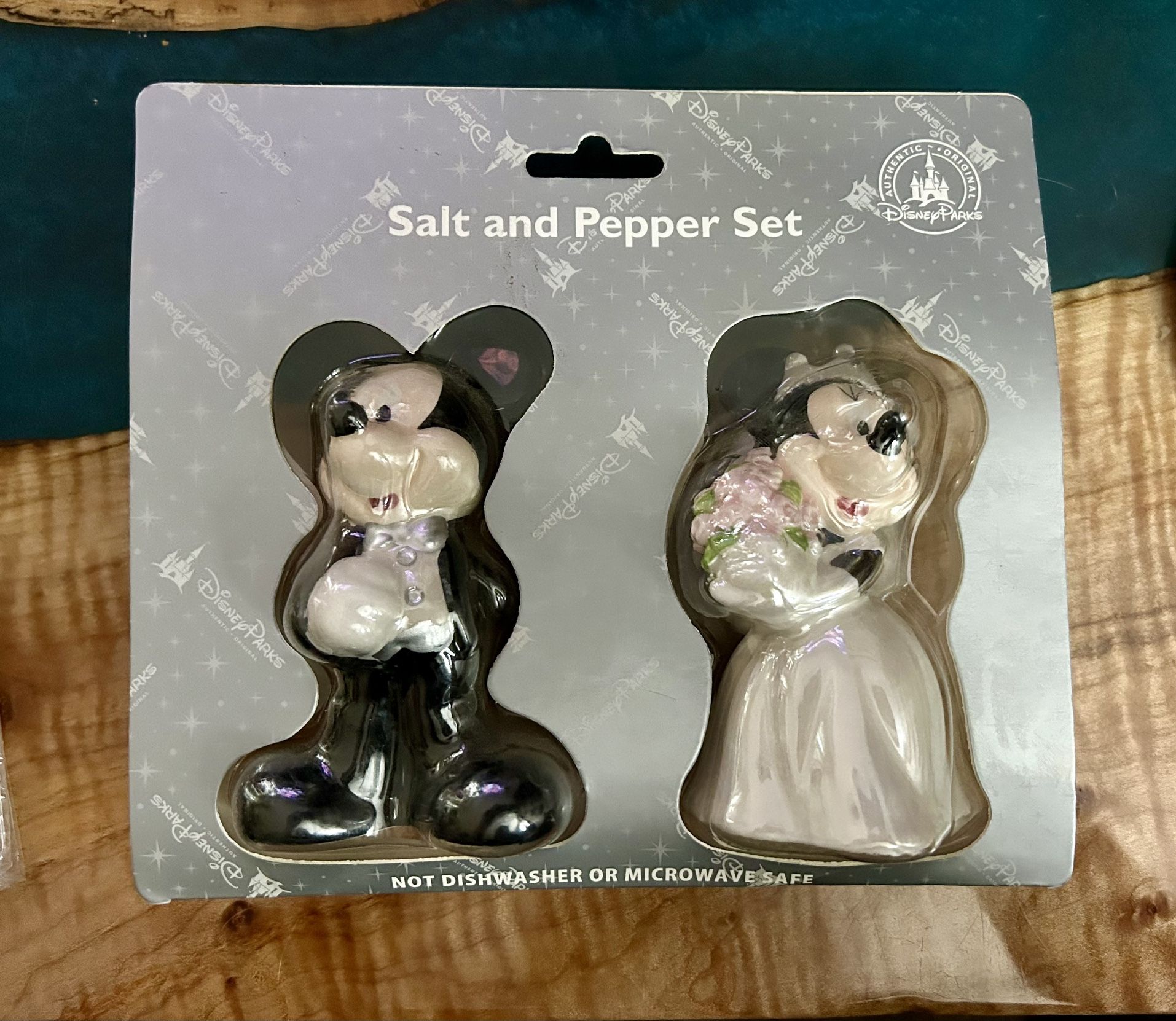 Disney Mickey And Minnie Wedding Salt And Pepper Shaker