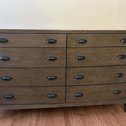 Allegra 8 drawer Dresser