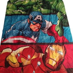 Avengers Bundle Big Quilted Blanket And Three Flat Bed Sheets And Pillow Case...