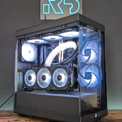 RTX 4070 // Ryzen 7800x3D // 32GB 6000MHz DDR5 // 1TB Gen4 NMVe // WiFi