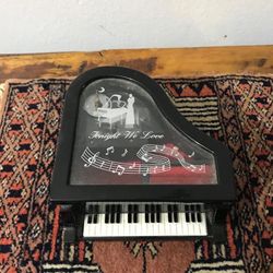 Adorno Piano Cofre Caja Musical Antiguo 
