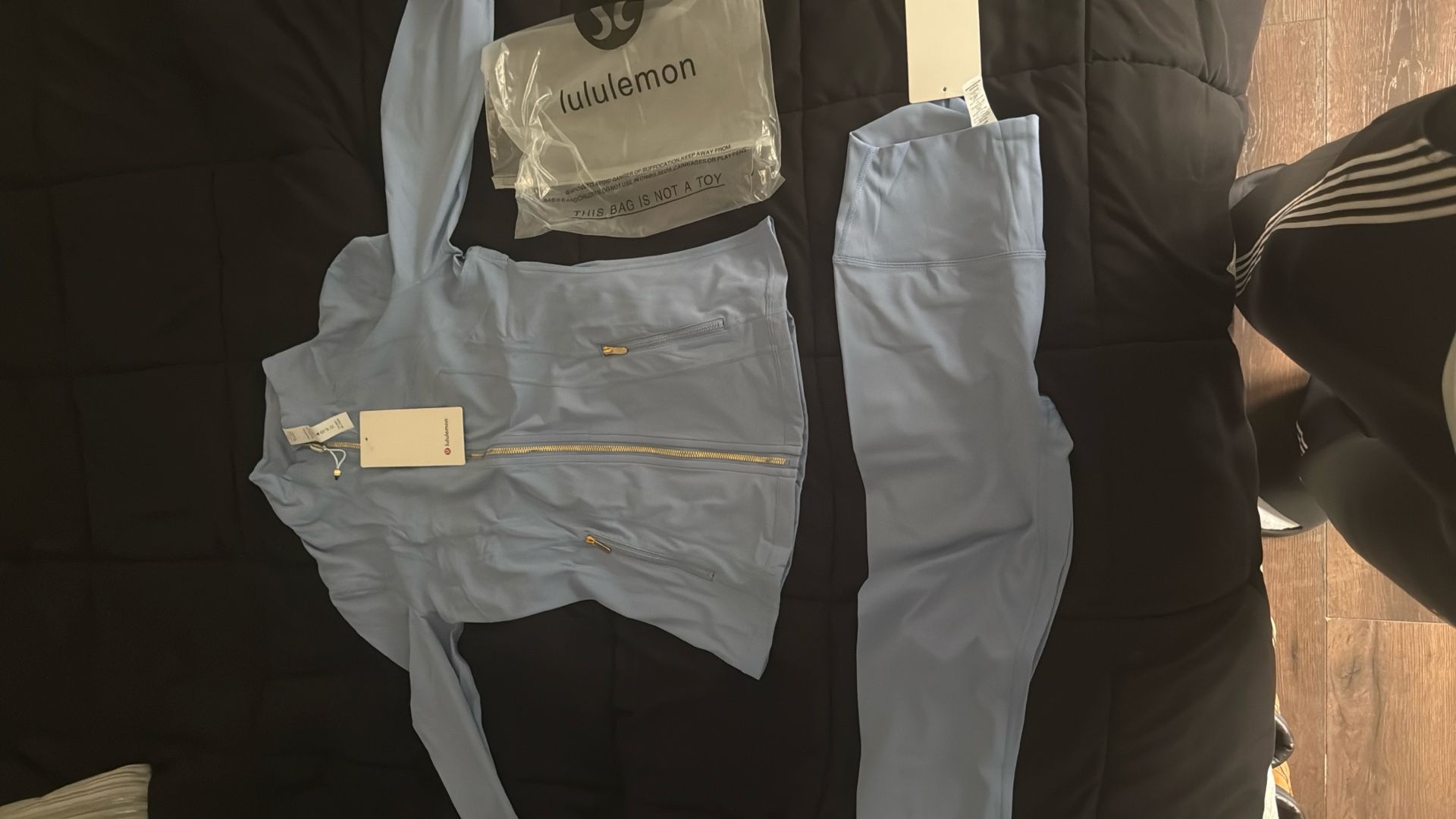 Lululemon (Light Blue Set)
