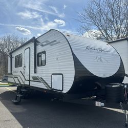 2024 EDDIE BAUER 251BH -30ft Camper 