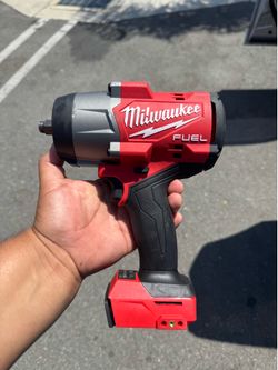 Milwaukee M18 FUEL 18V Brushless Cordless 1/2 in. Impact Wrench with Friction Ring (Tool-Only