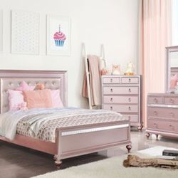 Brand New Pink 4pc Queen Bedroom Set (Available In Full & Twin Size)