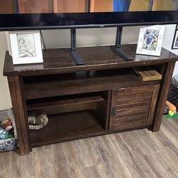 American signature tv stand