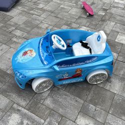 Disney Frozen 6v Car. 