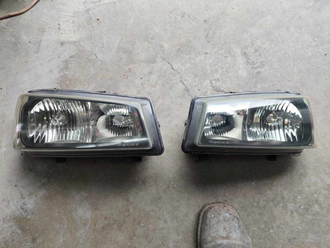 2007 Chevrolet Headlight Lenses