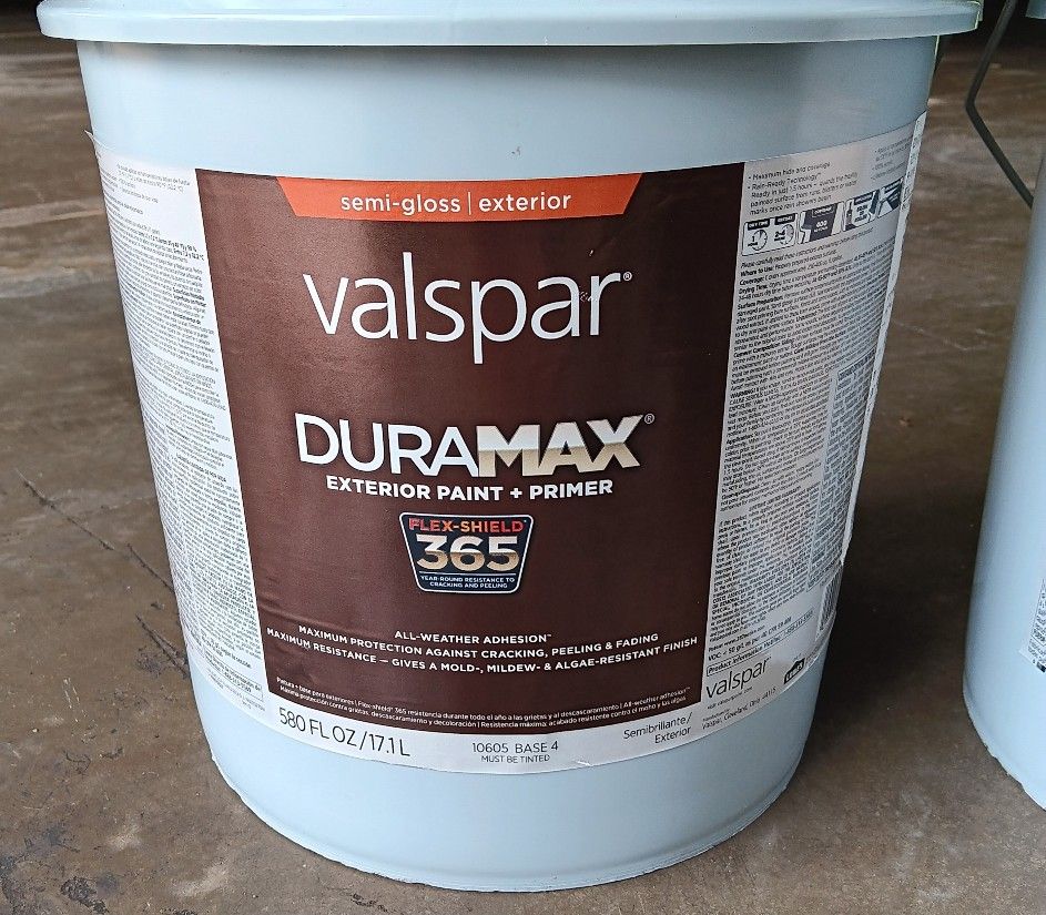 (2) Lowe's Valspar DuraMax Exterior 5gal buckets for Sale in Mililani