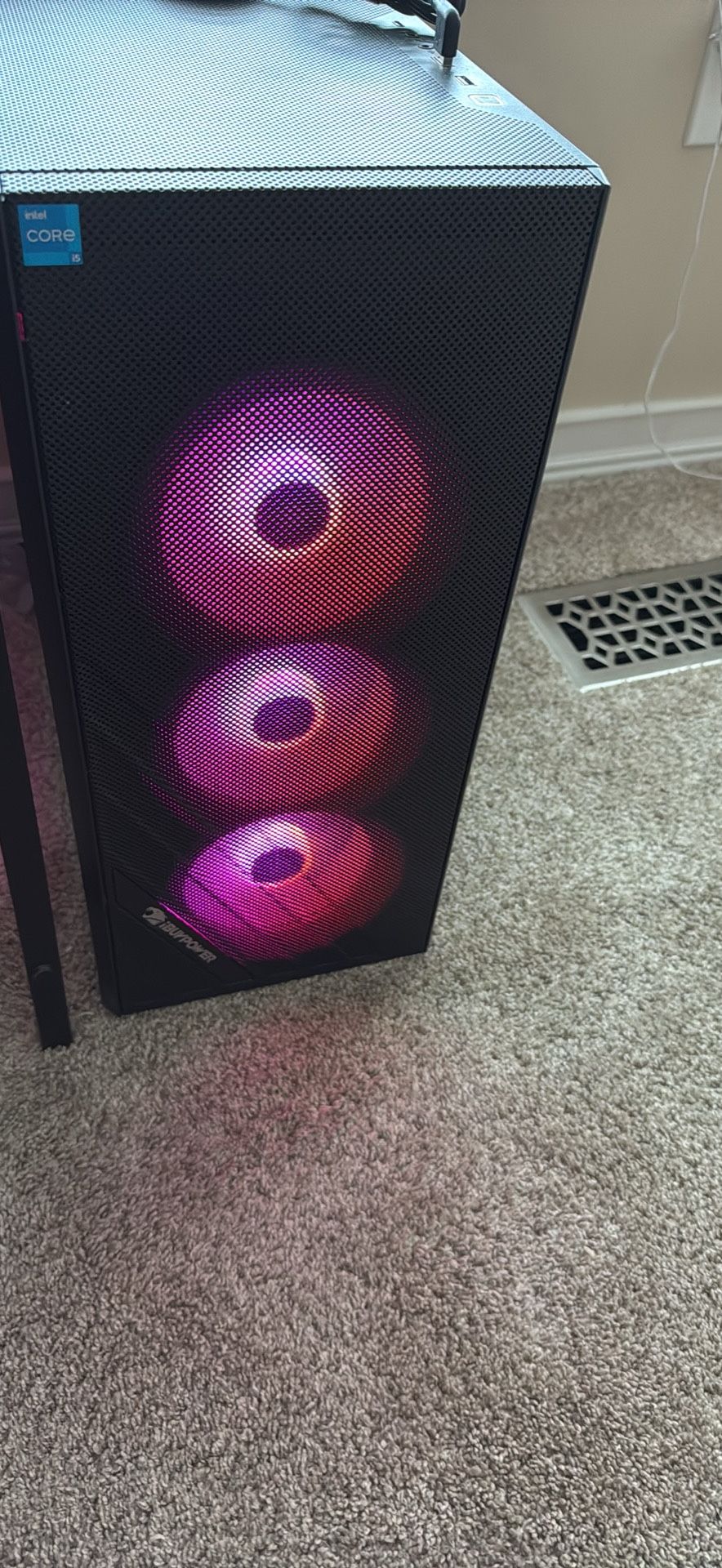 Gaming PC. Steaming Extras