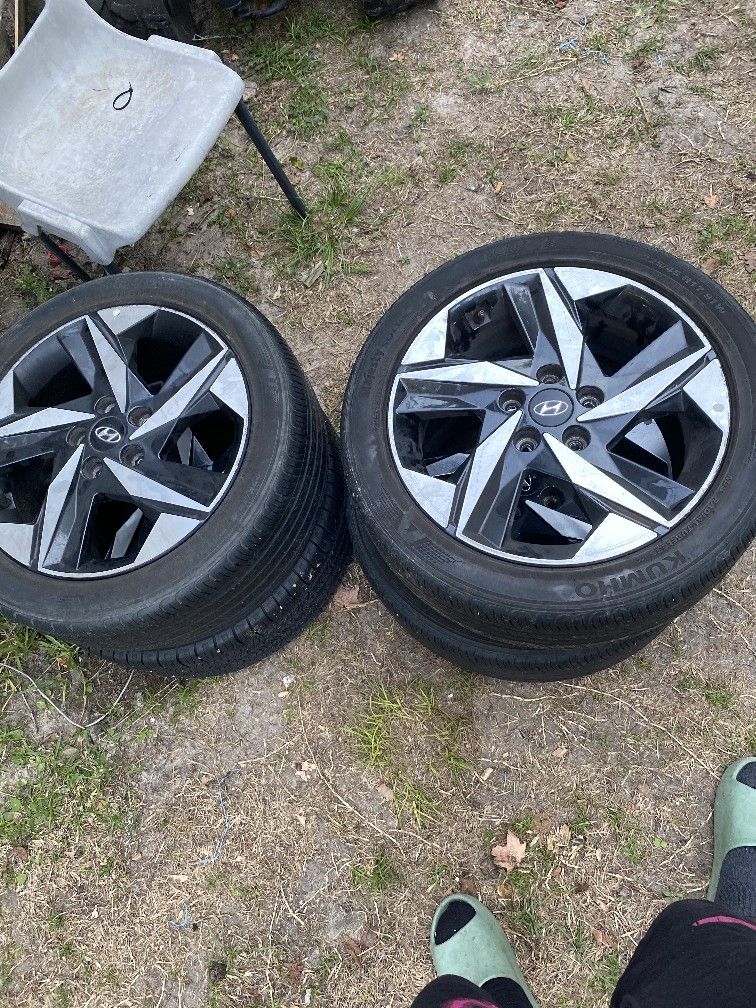 225/17 Hyandai Rims