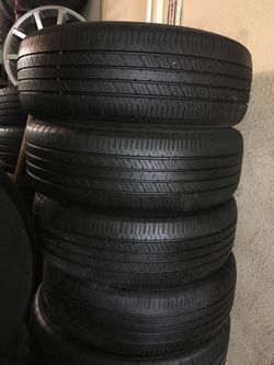 17” 225/65R17 4 used tires Hankook