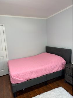 Queen Size Bed without Mattress – Barely Used