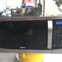 Microwave 1.6 Cu Ft. By Oster