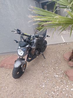 125 z need a battery  and it's had a toggle switch on it it good and ready