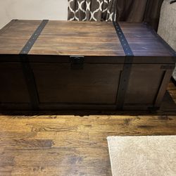 Table Chest