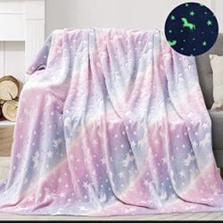 New Unicorn Glow In The Dark Blanket. Pink, Purple, Blue 