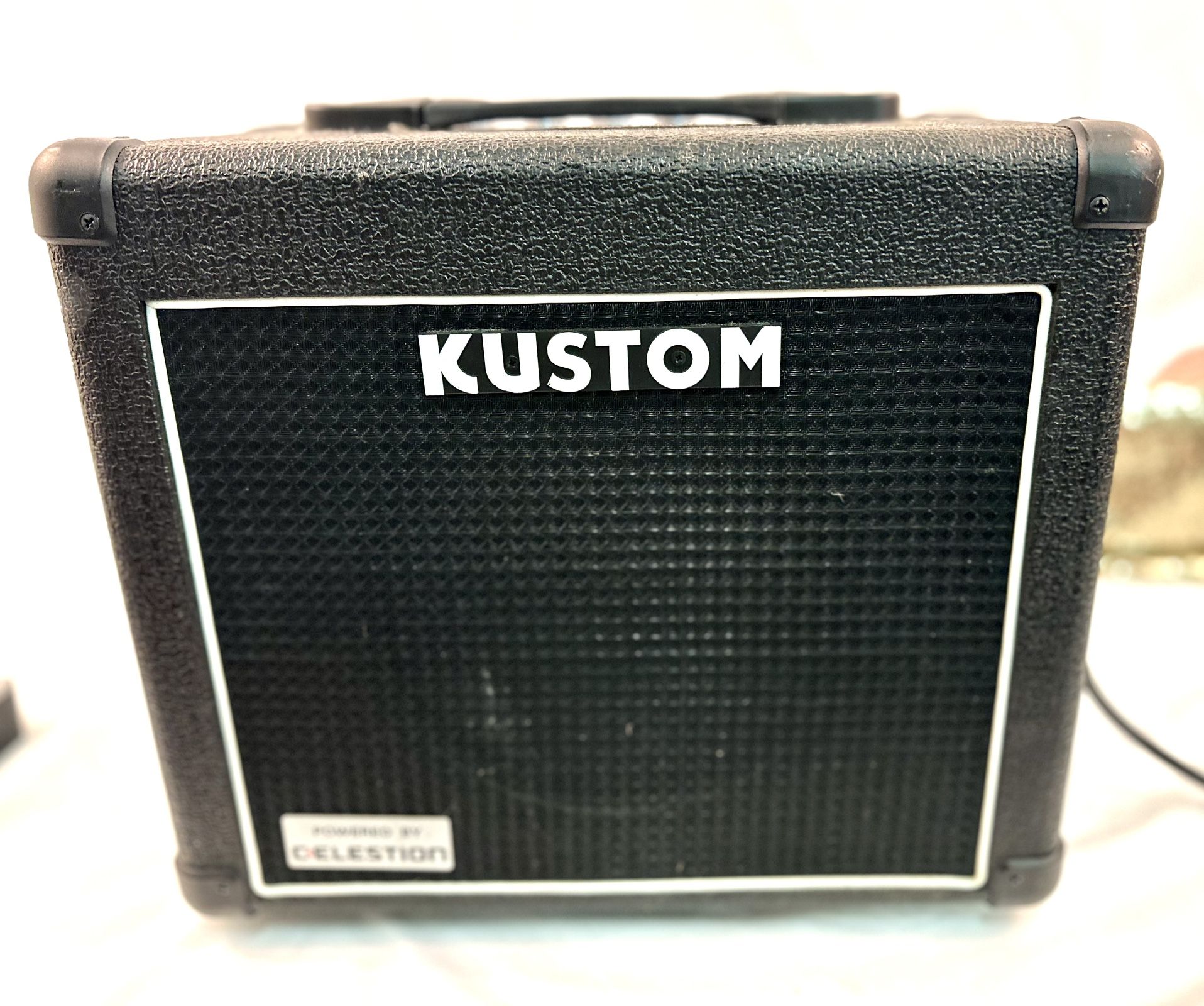 Kustom Tube 12A Hybrid Guitar Amp with 1-12AX7 tube in preamp