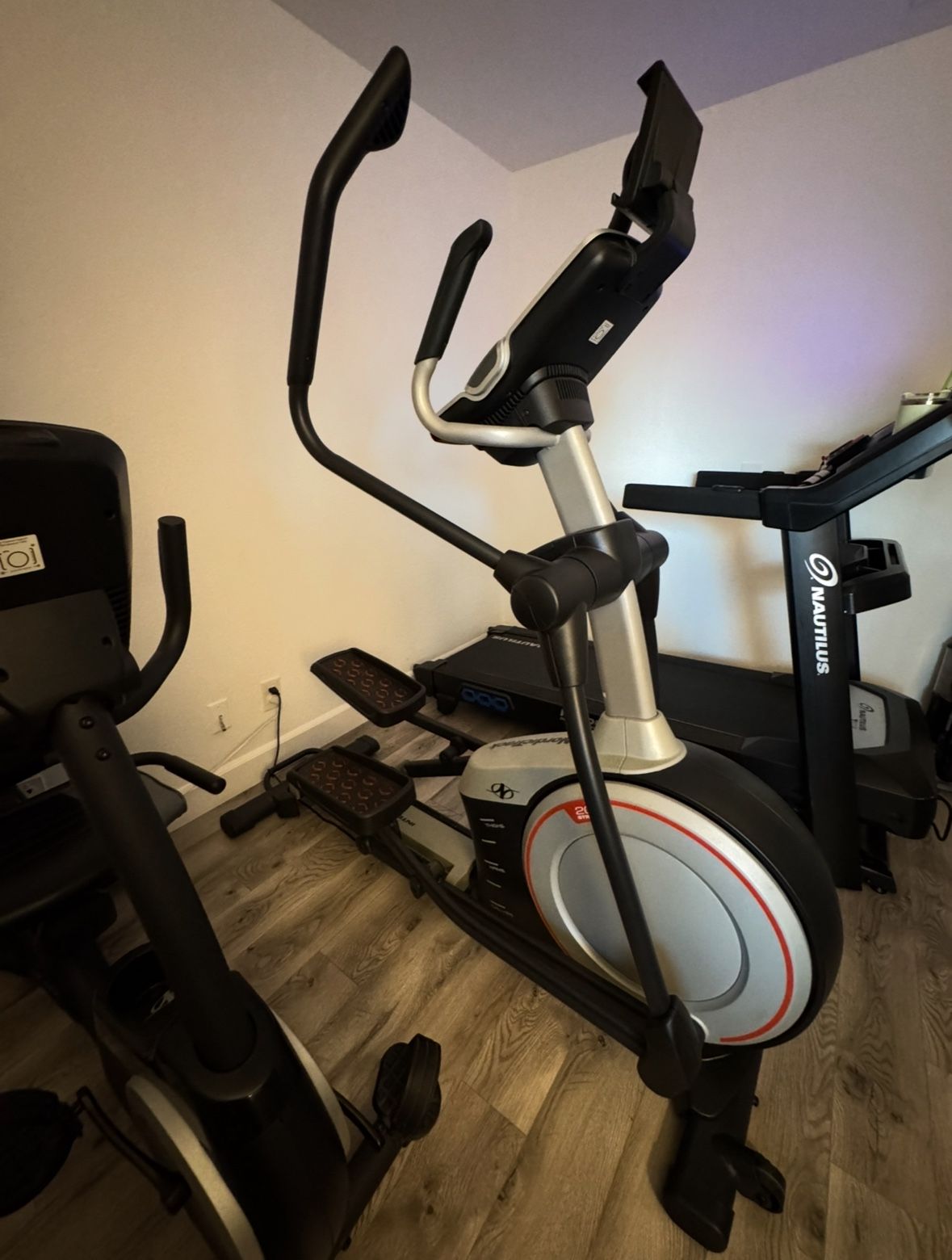 NordicTrack E 9.5i Elliptical
