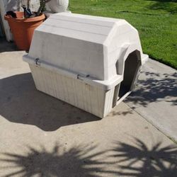 Dog House For Medium Size Pet 