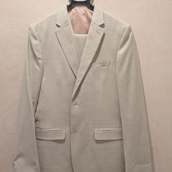 Like New 3-Piece Tan Suit Set - 36R / 32S / XS Vest - Worn Once