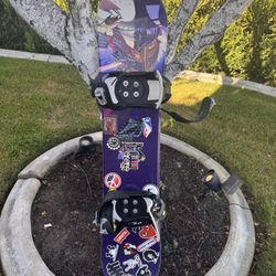 125  Sims Odyssey Snowboard And Woman’s Nitro  Flora BOA Size 7US 