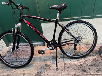 Mountain bike for.  Sale. it needs air