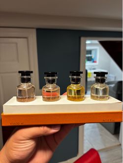 Perfumes. 4x30ml