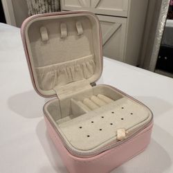 Pink Travel Size Jewelry Organizer 