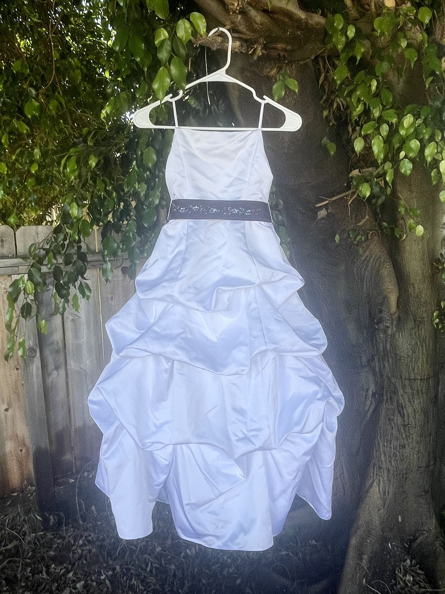 David's Bridal Flower Girl Satin Pick-up Ballgown Dress Girls size 7 White