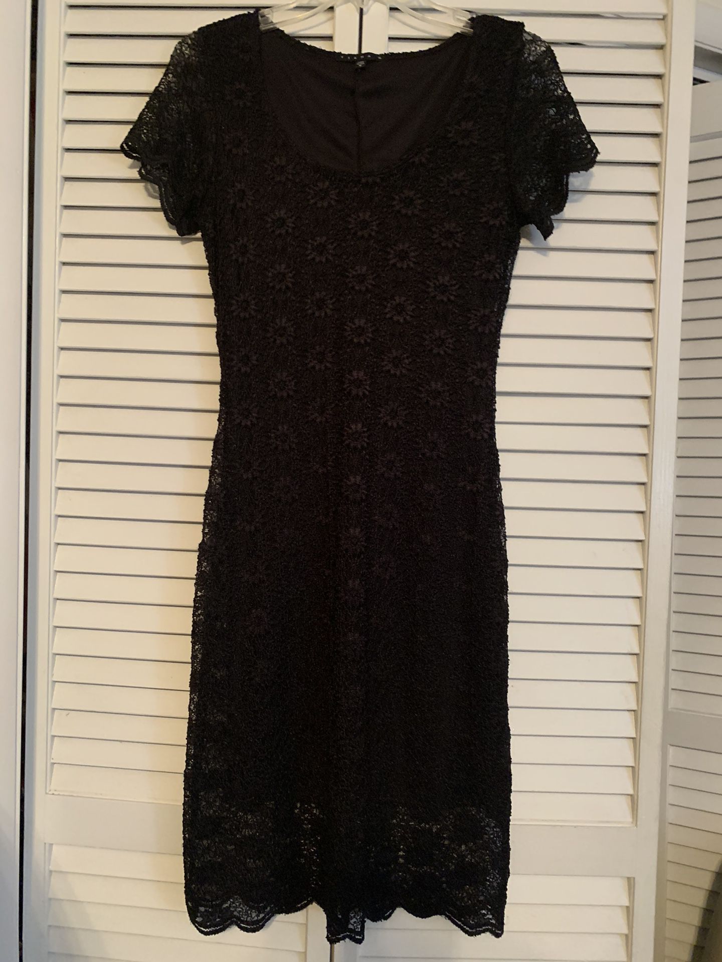 Tiana B Size 6 Black Lacey Dress