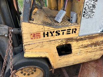 Hyster fork lift