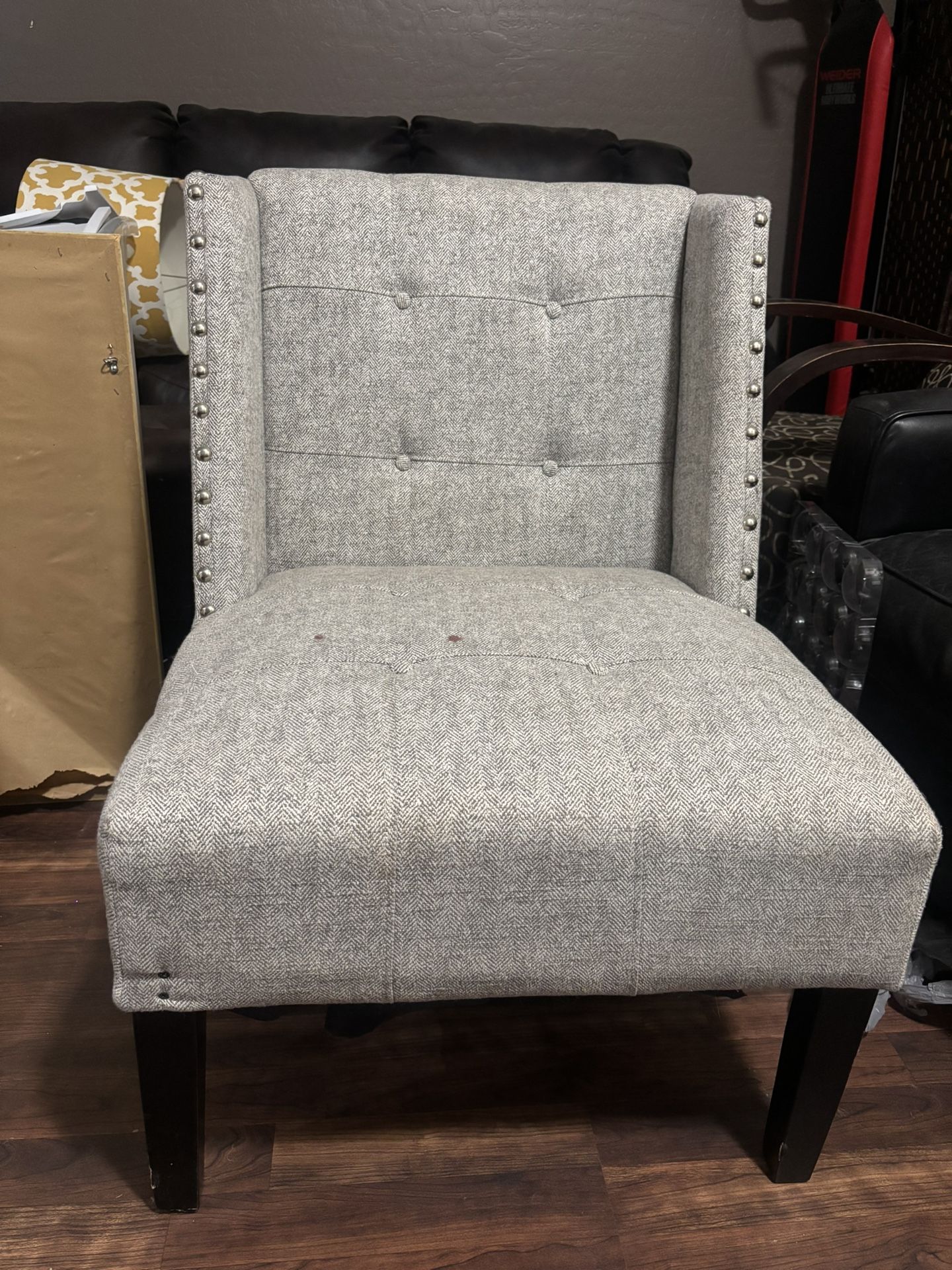 comfortable cushioned chair