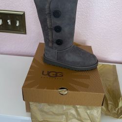 New UGG Australia Kids Size 13