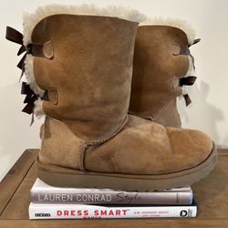 Ugg Chestnut Bailey Bow Boots Size 10